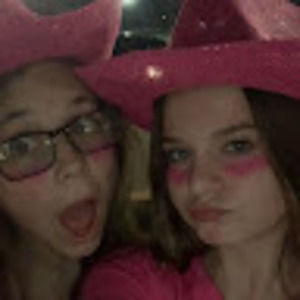 Meet your Posher, Abigail